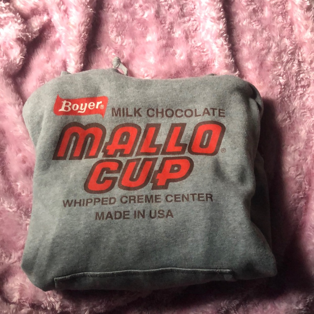 Gray "Mallo Cup" Brand Hoodie - Size Small (Womens)